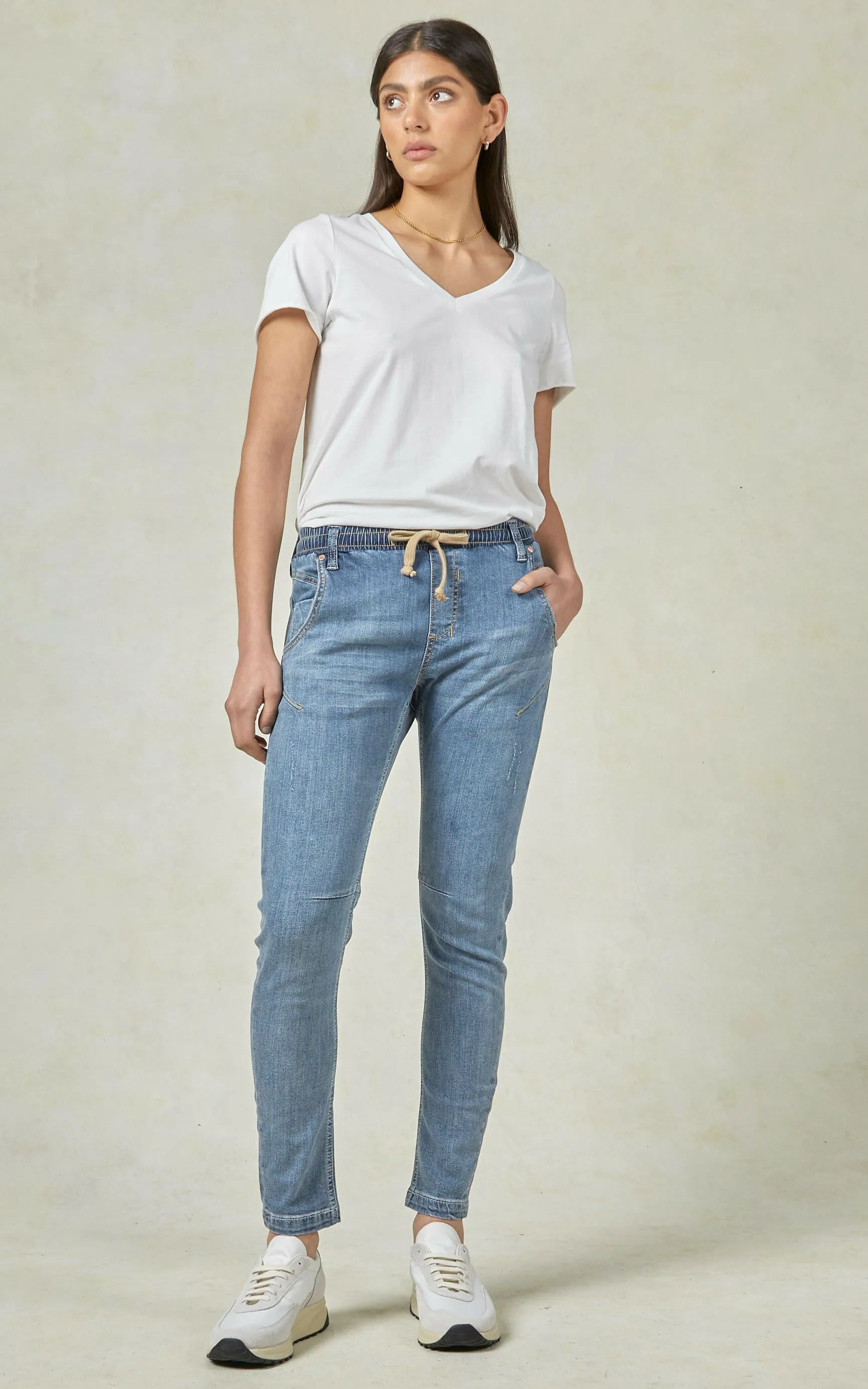 Active Sunbleached Ankle Length Jeans