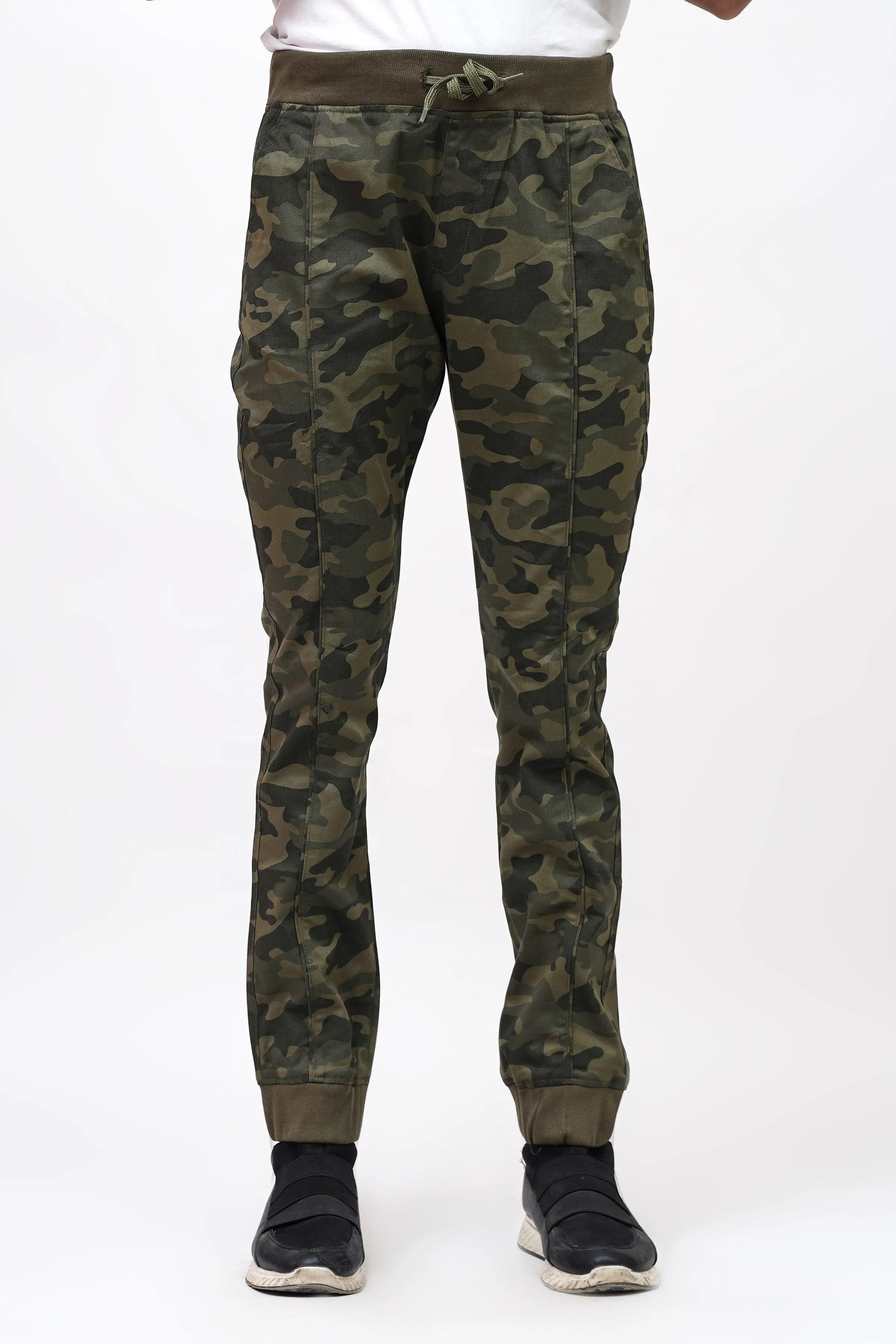 CAMOUFLAGE JOGGER SLIMFIT CAMOUFLAGE PRINT TROUSER