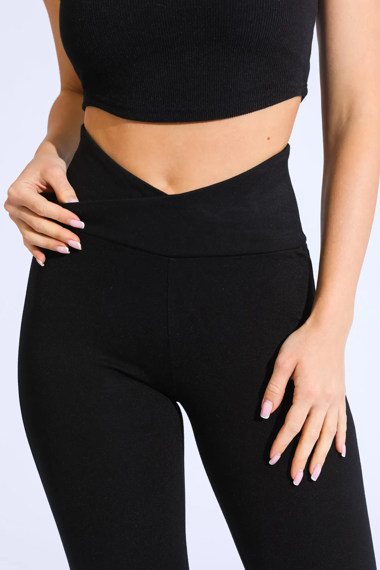 Essential Paris Legging W/ Crossover Waist - Black