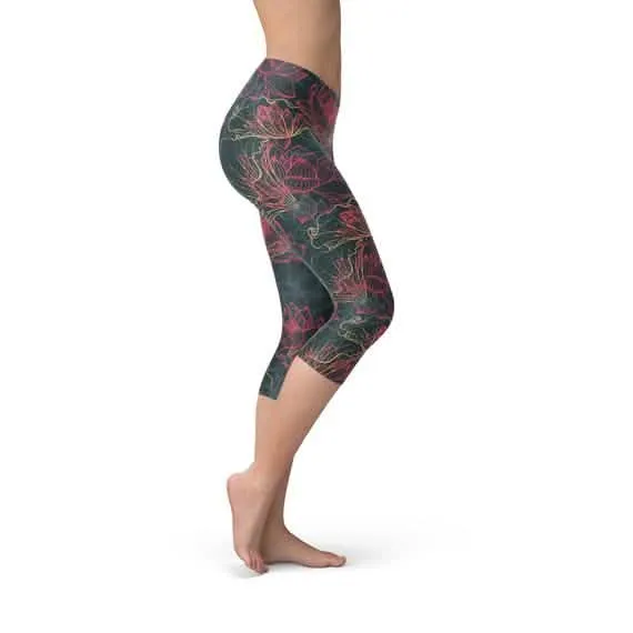 Floral Fusion Women's Performance Capri Leggings