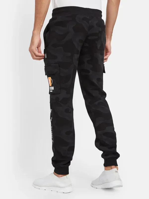 Octave Men Camouflage-Printed Joggers