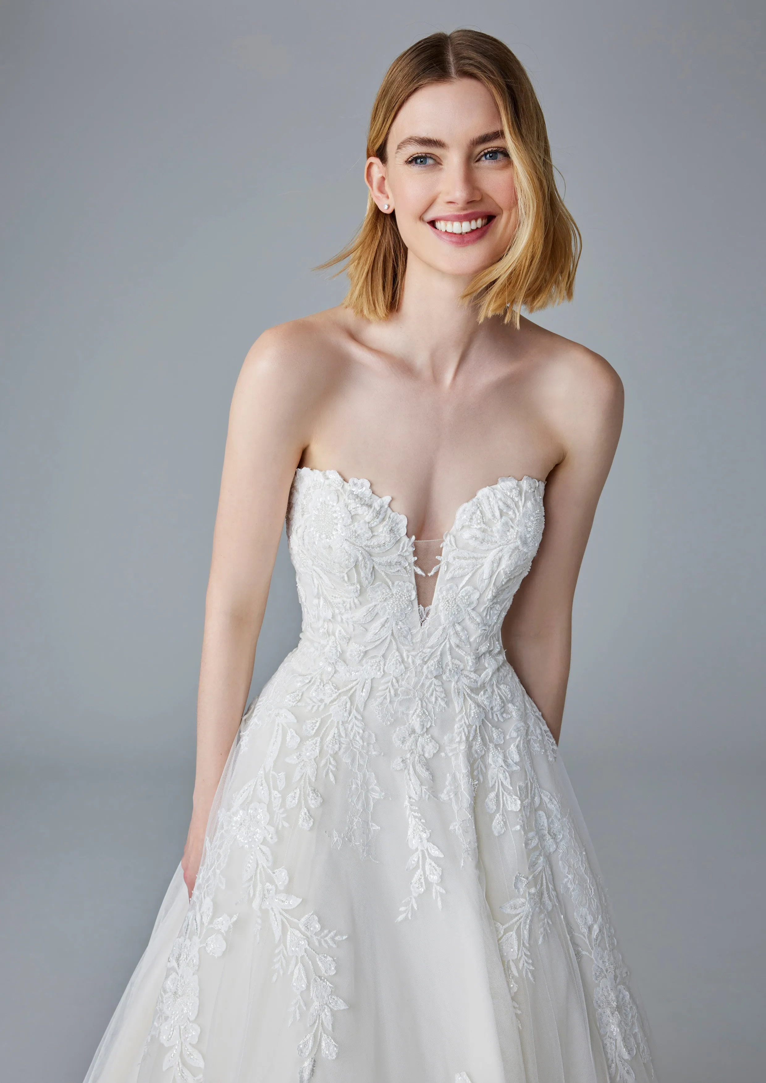 Pronovias: Remi