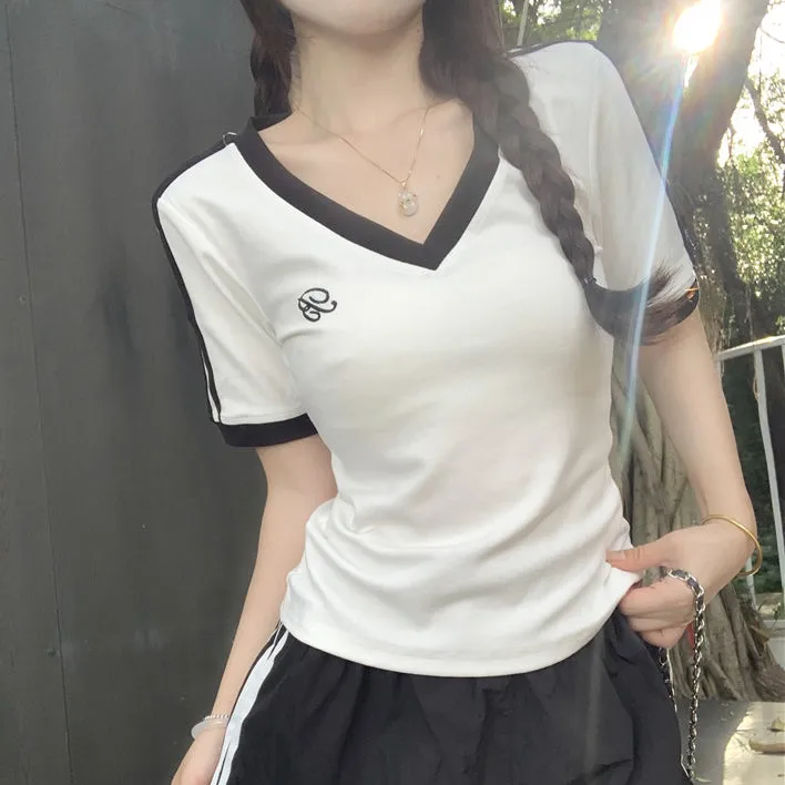 Short-Sleeved V-Neck T-Shirt Sports Striped Pants Set