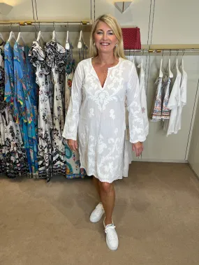 White Floral Embroidered Kaftan